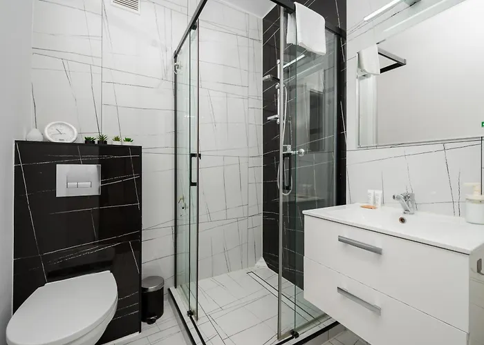 Embassy District By Bookinghost وارسو