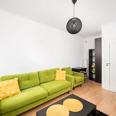 Embassy District By Bookinghost Apartman